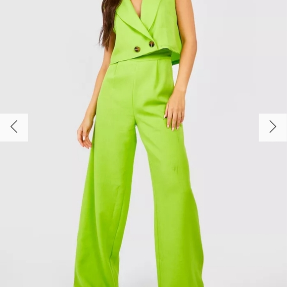 Textured Green Cropped Sleeveless blazer - Picture 5 of 12